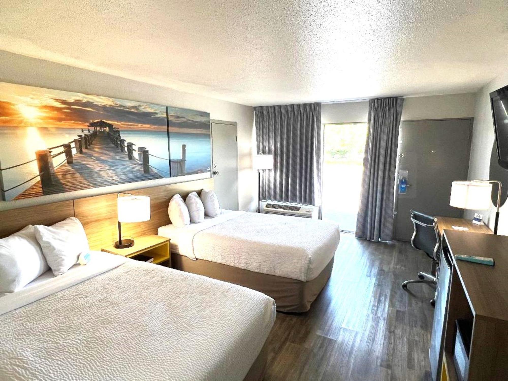 Days Inn By Wyndham Wildwood I-75 Екстер'єр фото