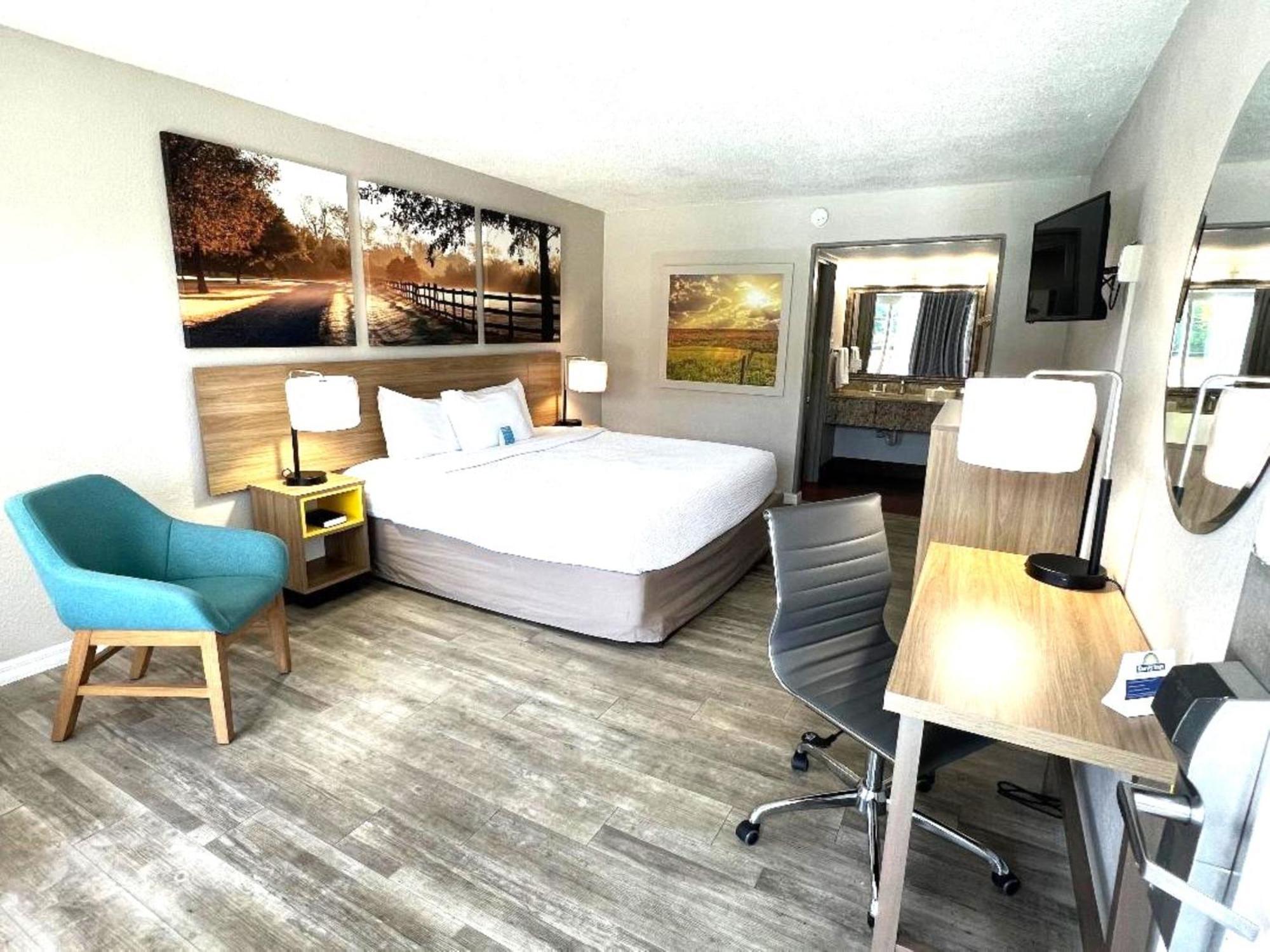 Days Inn By Wyndham Wildwood I-75 Екстер'єр фото