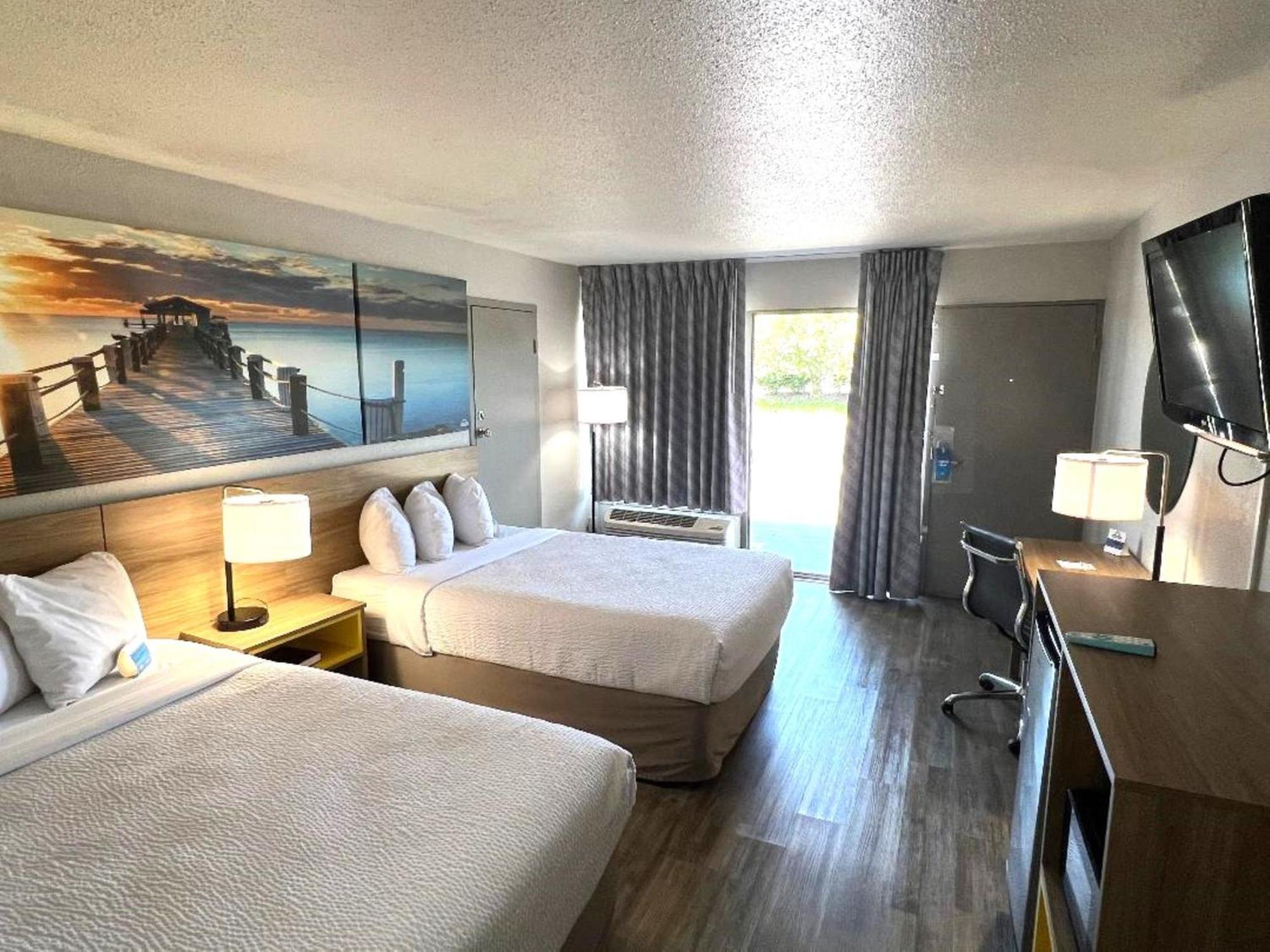 Days Inn By Wyndham Wildwood I-75 Екстер'єр фото