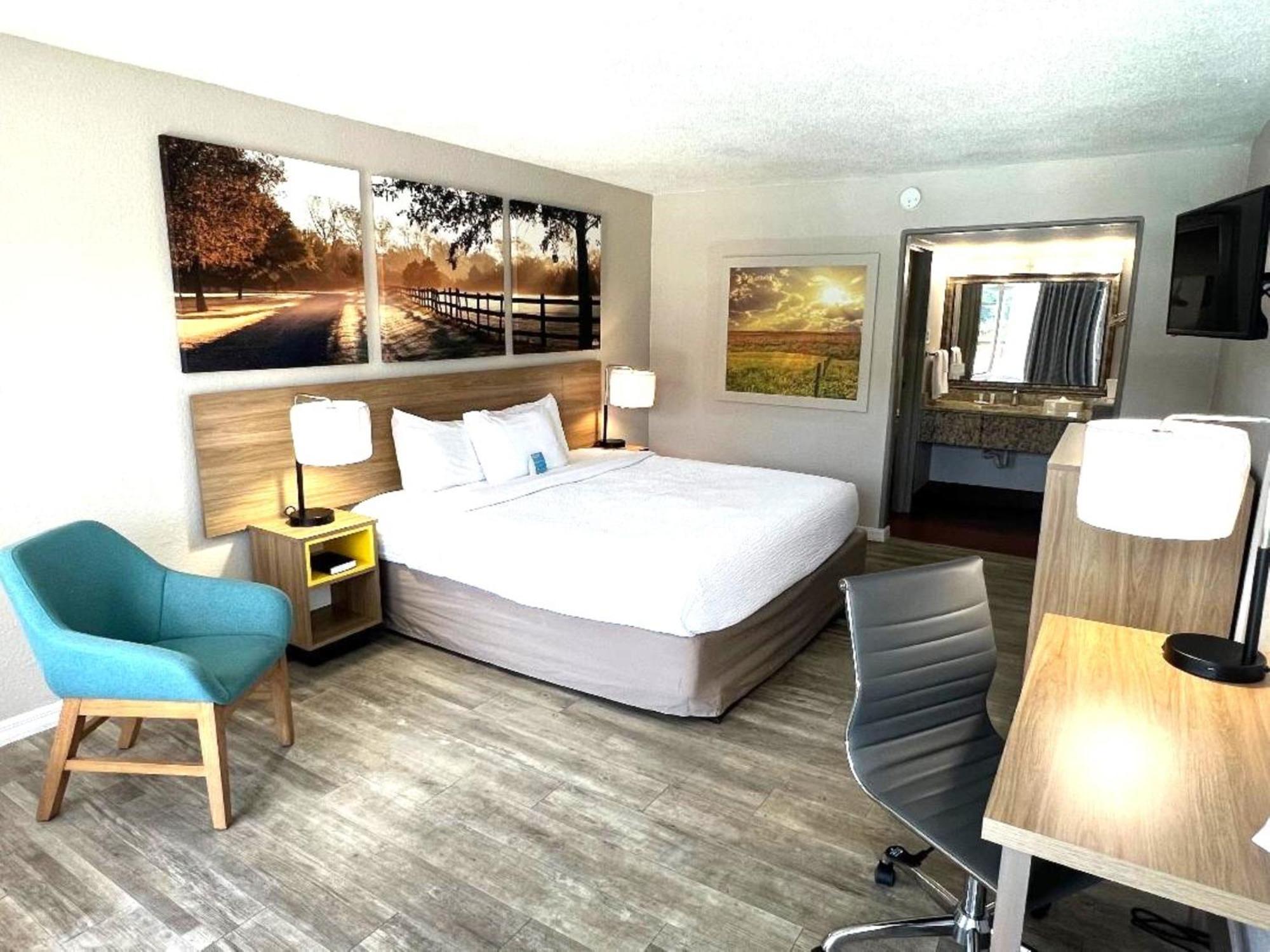 Days Inn By Wyndham Wildwood I-75 Екстер'єр фото