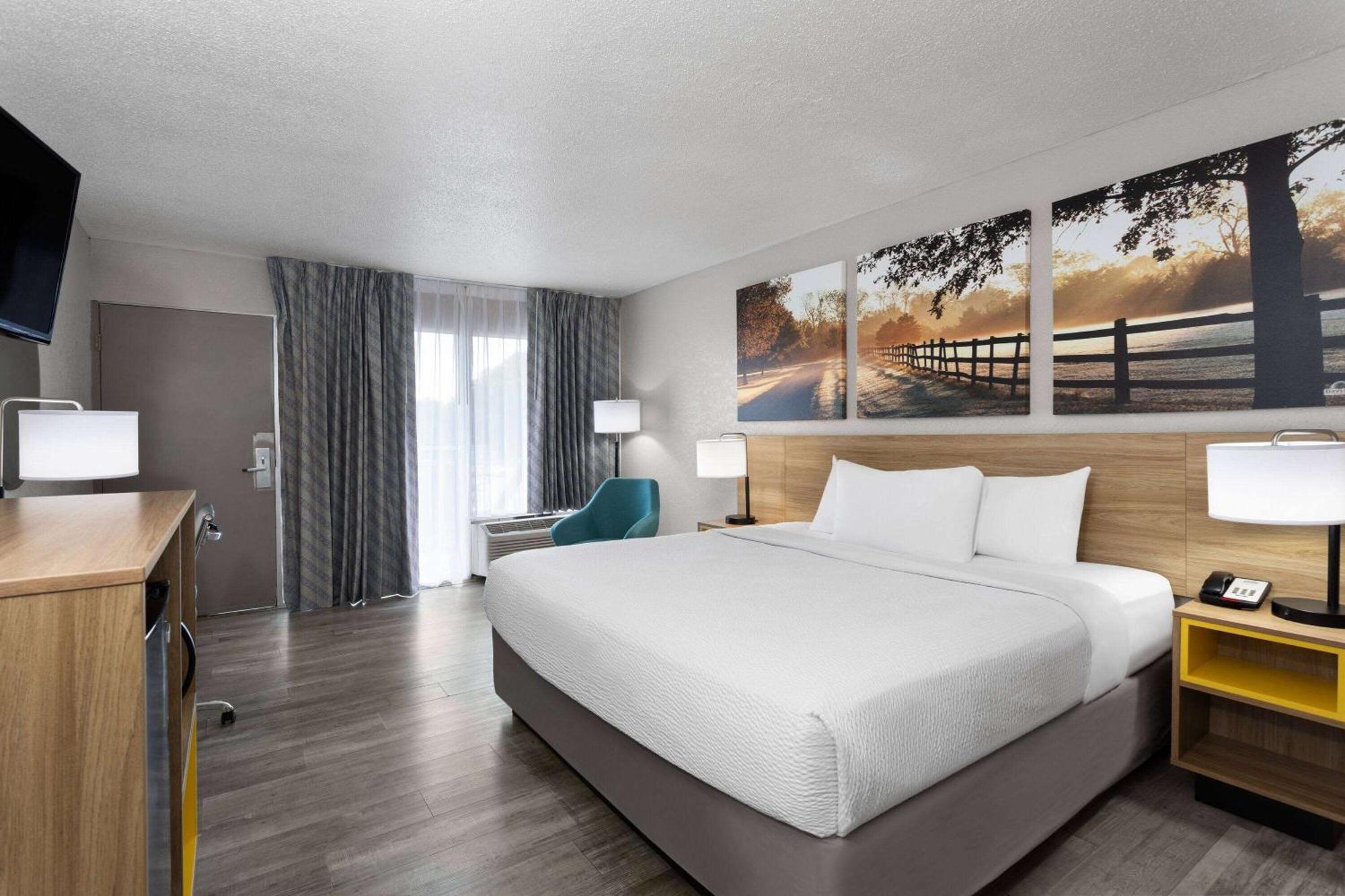 Days Inn By Wyndham Wildwood I-75 Екстер'єр фото